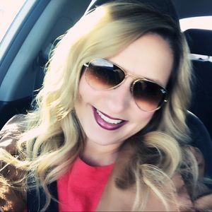 Meet your Posher, Maronda